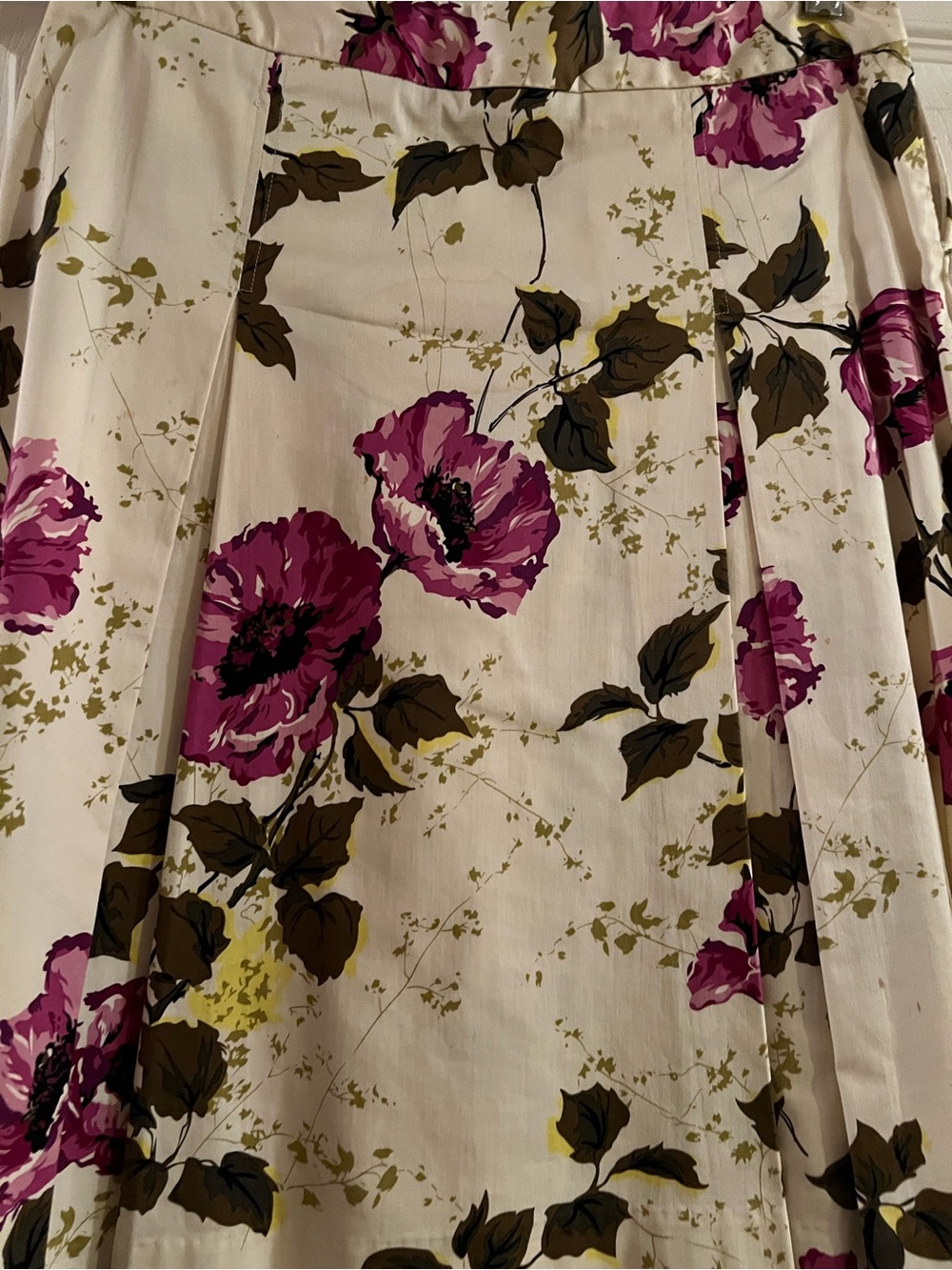 Banana Republic Cream A-Line Skirt with Fuchsia Floral Print